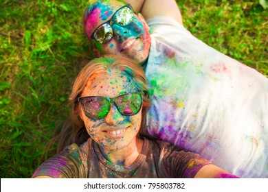 Guy With A Girl Celebrate Holi Festival, Make Selfie