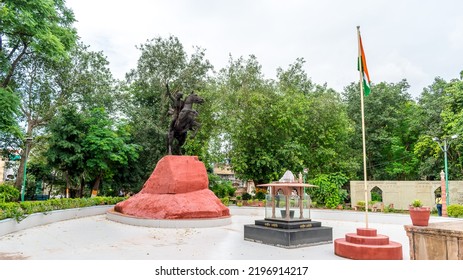 Gwalior - 28 Aug 2022 - The Samadhi Of Rani Lakshmi Bai Is Situated At Phool Bagh