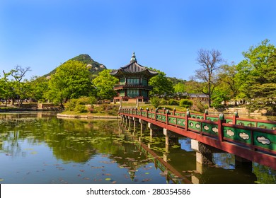 Gyeongbokgung Palace Day Seoul South Korea Stock Photo 280354586 ...