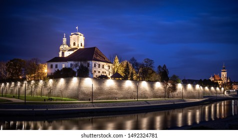 Gyor Bishops castle at night - Arabona Hungary