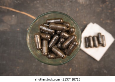 (habbatussauda) black cumin in capsules. body supplements.