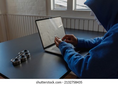 Hackers are using the Internet to search for code and hacks to steal the target's data, and most hackers use the target's data as a negotiating tool, including demanding a ransom.
