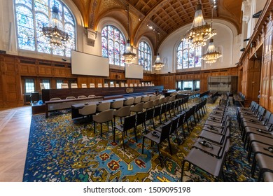 Imagenes Fotos De Stock Y Vectores Sobre Inside Law Courts