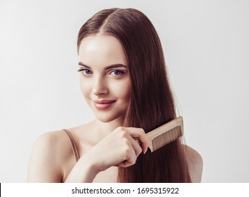 Hair Comb Woman Long Brunette Smooth Hair Brush Lifestyle