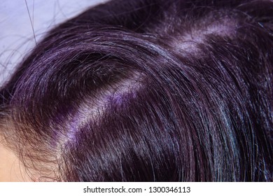 Imagenes Fotos De Stock Y Vectores Sobre Hair Coloring