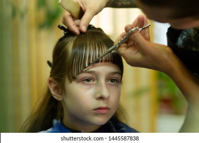 Imagenes Fotos De Stock Y Vectores Sobre Cutting Baby Hair