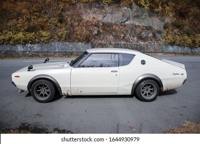 Old Nissan Images Stock Photos Vectors Shutterstock