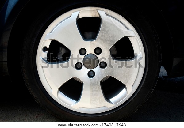 half clean half dirty car
wheel