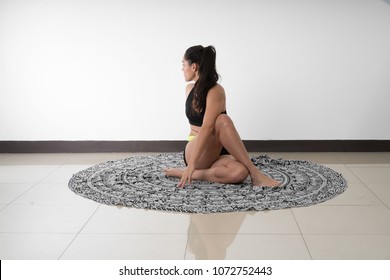 Half Spinal Twist Yoga Pose