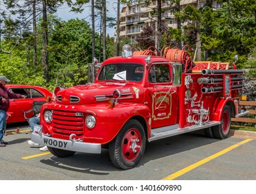 Halifax, Nova Scotia, Canada - June 3, 2018 : Vintage 1949 Ford Fire Truck At JA Snow Classic Car Show, Clayton Park, Halifax, Nova Scotia. 

