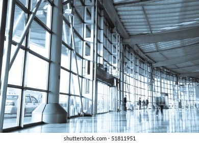 The Hall Of Shanghai South Railway Station .