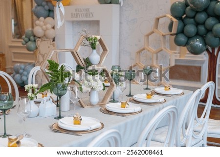 Hall and table decor for Brit Mila brunch