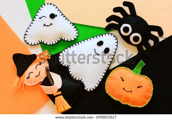small halloween toys