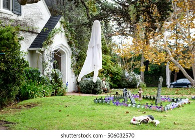 Halloween In Front Of House Decorations