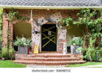 Halloween In Front Of House Decorations