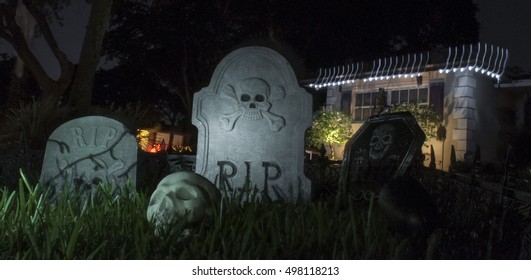 ハロウィン 墓 の写真素材 画像 写真 Shutterstock