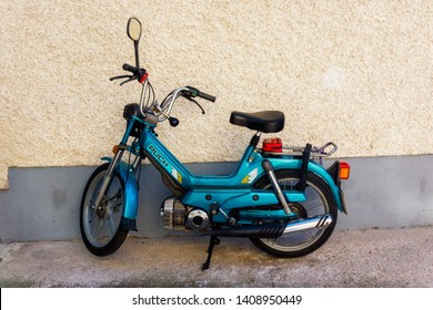 puch moped maxi