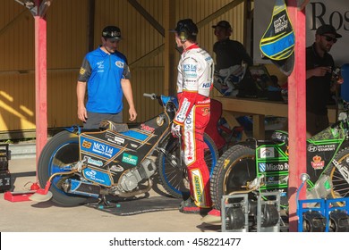 HALLSTAVIK, SWEDEN - JULY 19, 2016: Jason Doyle At The Speedway Racing Between Rospiggarna And Lejonen At HZ Bygg Arena In Hallstavik.