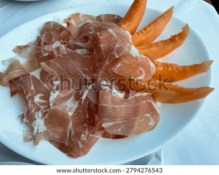 Ham and melon appetizer plater