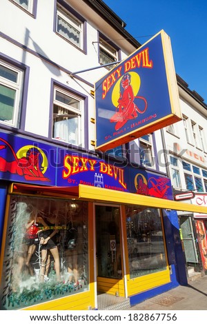 sex shop hamburg Apocalypsis cum figuris