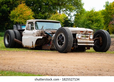 33 Welding historic vehicle Images, Stock Photos & Vectors | Shutterstock
