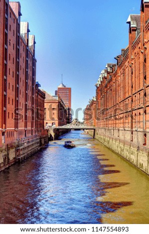 Similar – Foto Bild Nachts in Hamburg Mensch