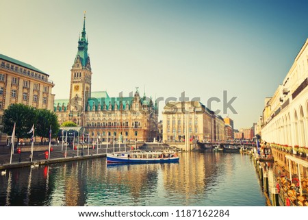 Hamburg townhall and Alster river