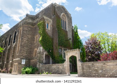 Macmaster University Macmaster University