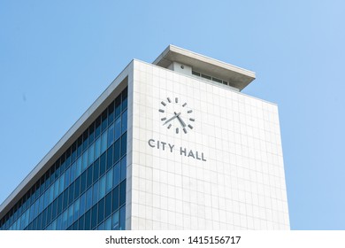 Hamilton, Ontario/Canada - May 30, 2019: Photograph Of Hamilton's City Hall Located In Downtown Hamilton.