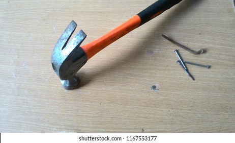 Hammer And Nail, Wood Floor, Basic House Mechanic,