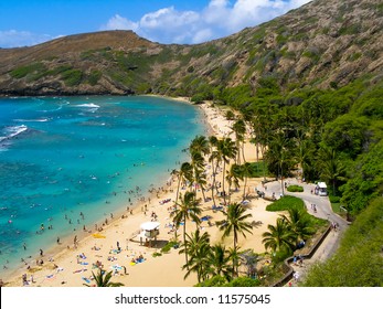 Hanauma Bay in Hawaii - Shutterstock ID 11575045