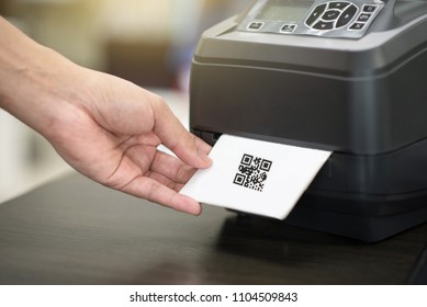 Hand and barcode label printer. Printing Barcode