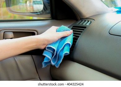 Hand Clean Air Conditioning In A Car 