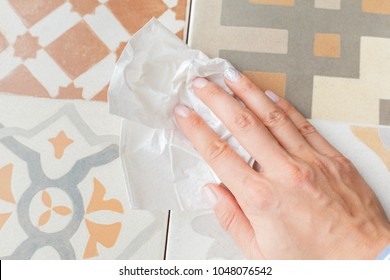 Hand Cleaning With Paper Towel