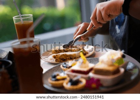 hand cut bread on table in carbohydrate diet weight loss