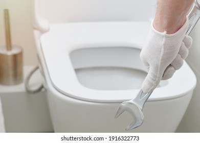 125,262 Man on the toilet Images, Stock Photos & Vectors | Shutterstock