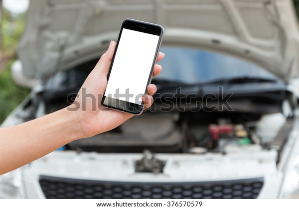hand
holding phone call emergency car service
application