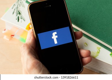 App dating tinder facebook stock Facebook Dating