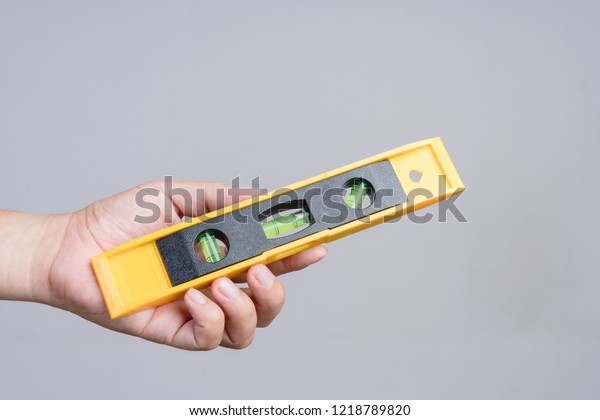 electricians spirit level