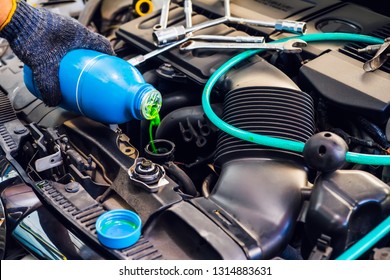 4,790 Coolant Service Images, Stock Photos & Vectors | Shutterstock