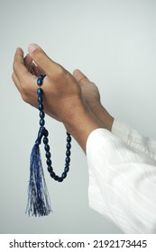 Hand of muslim people praying
