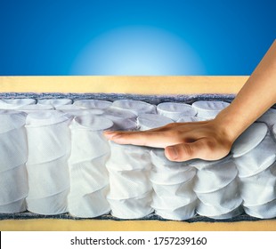 Hand Pressing Mattress With Pocketed Spring