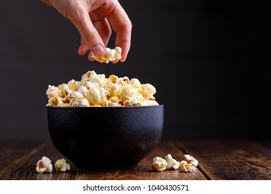 23,362 Hand popcorn Images, Stock Photos & Vectors | Shutterstock