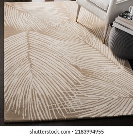 Hand Tufted Leaves Pattern Wool Rug.