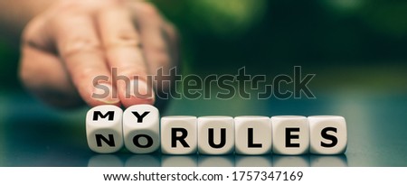 Hand turns dice and changes the expression 
