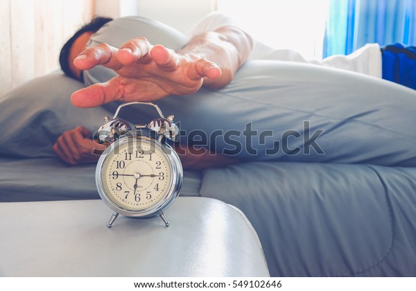 alarm clock that turns off automatically alarm clock that turns off automatically