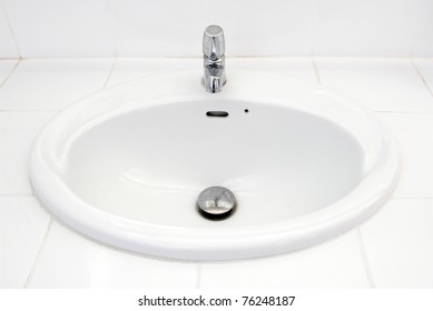 1,163 Handbasin Images, Stock Photos & Vectors | Shutterstock