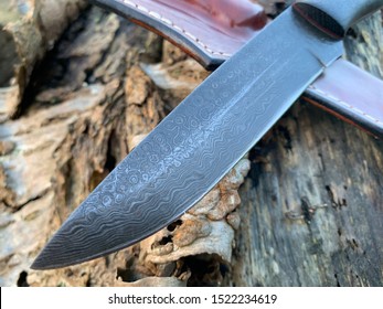 Handmade Knife I Damascus Steel.