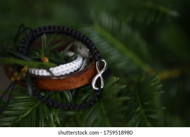 Handmade Magnetic Clasp Bracelet. Unisex Bracelet.