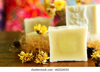 Handmade Natural Cold Process Soap, Castile Soap A Combination Of 100% Pure Olive Oil,lye,and Water.